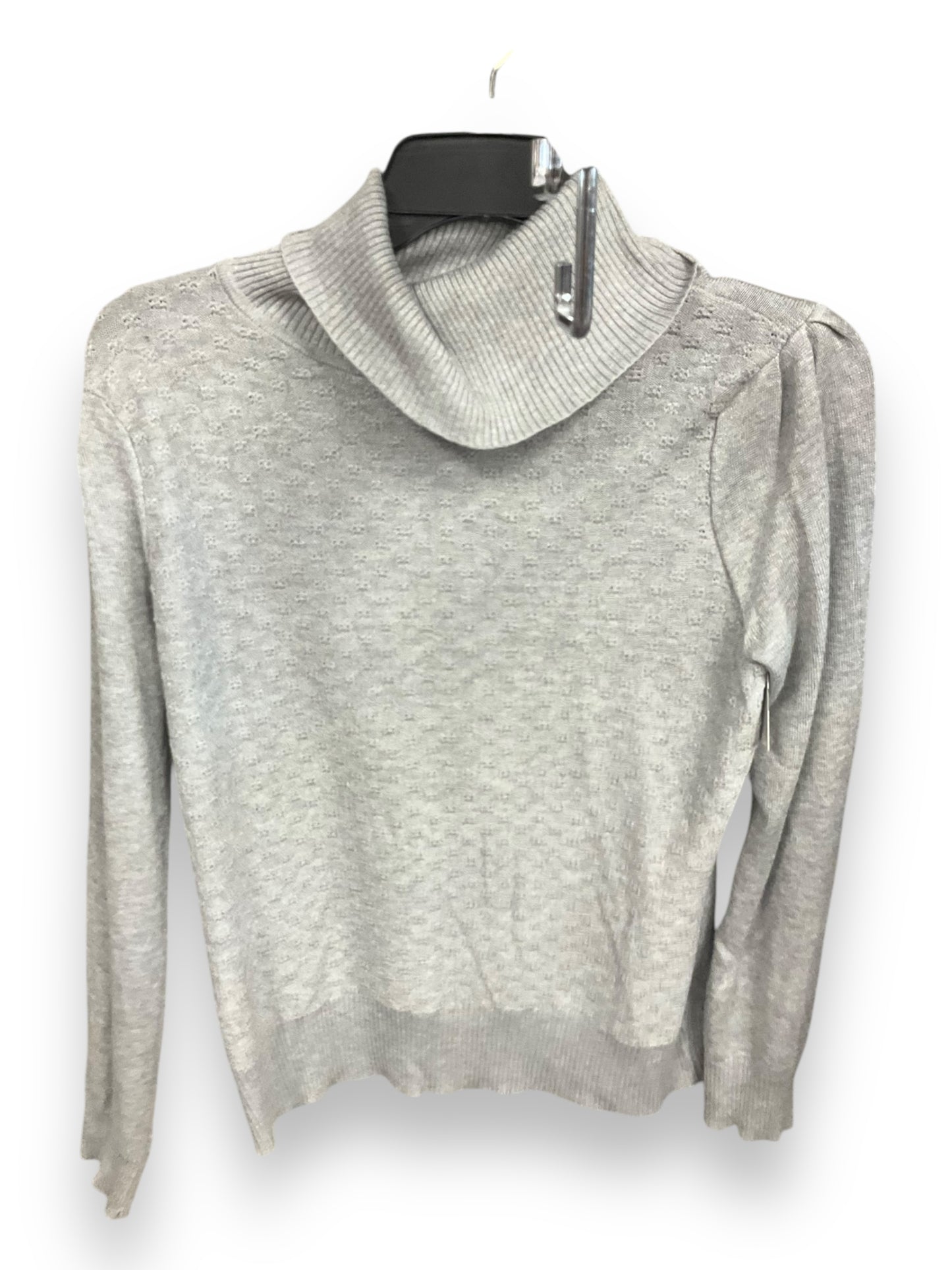 Top Long Sleeve By 89th And Madison In Grey, Size: M