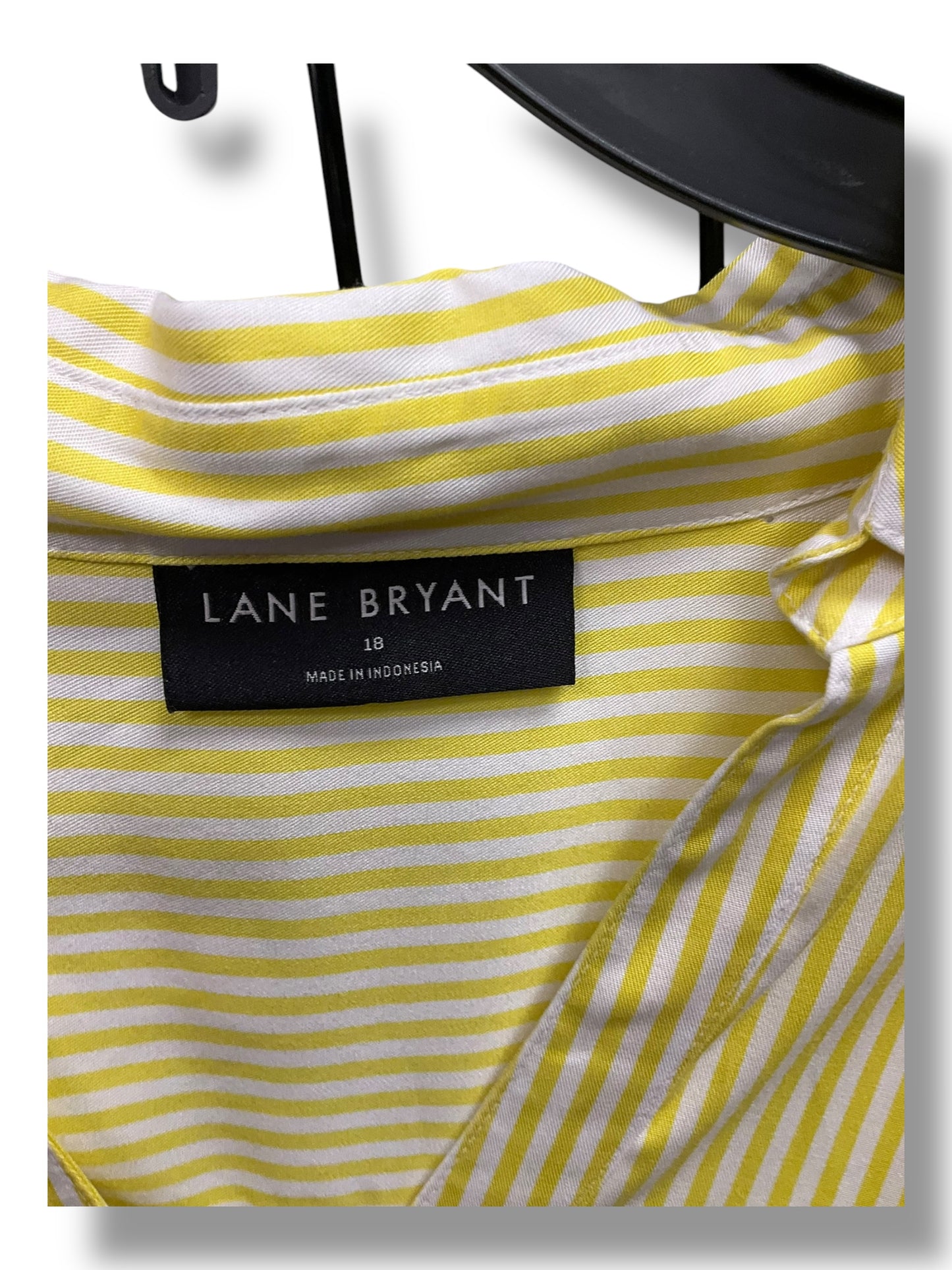 Top Long Sleeve By Lane Bryant In White & Yellow, Size: 18