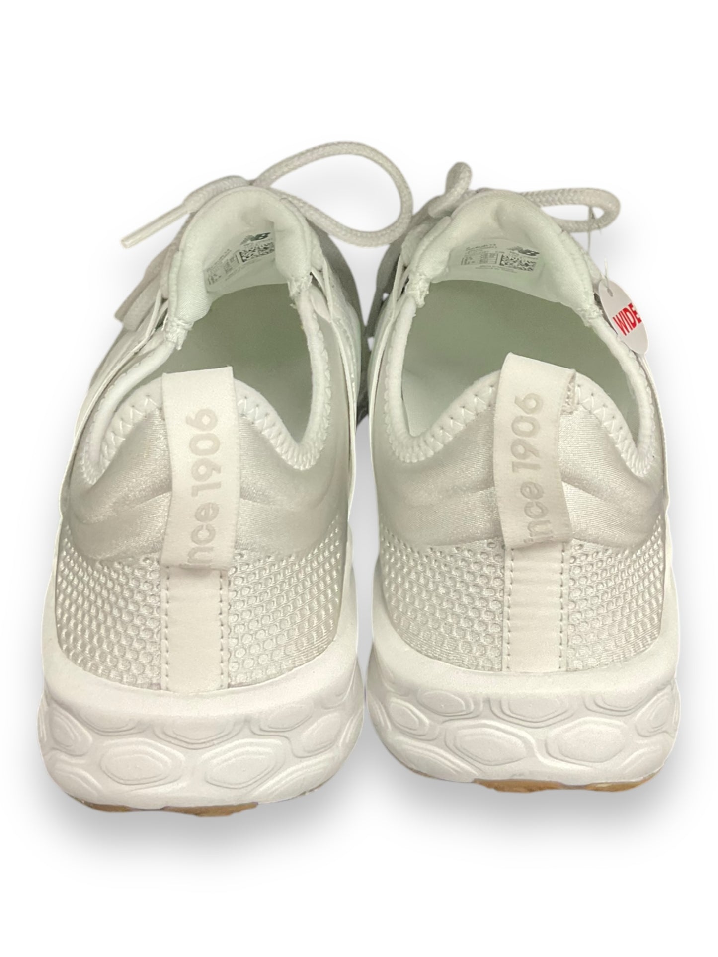 Shoes Athletic By New Balance In White, Size: 10