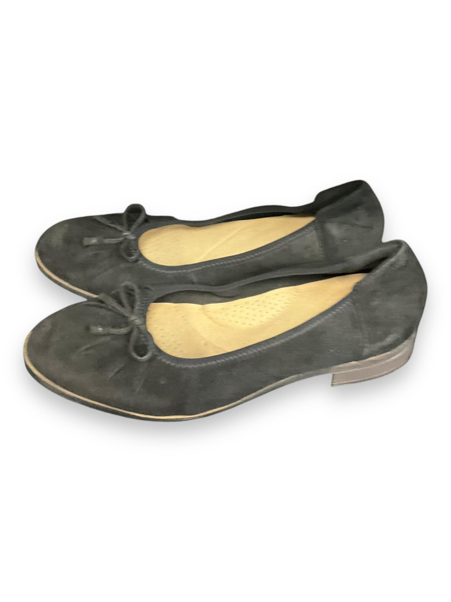 Shoes Flats By Clarks In Black, Size: 12