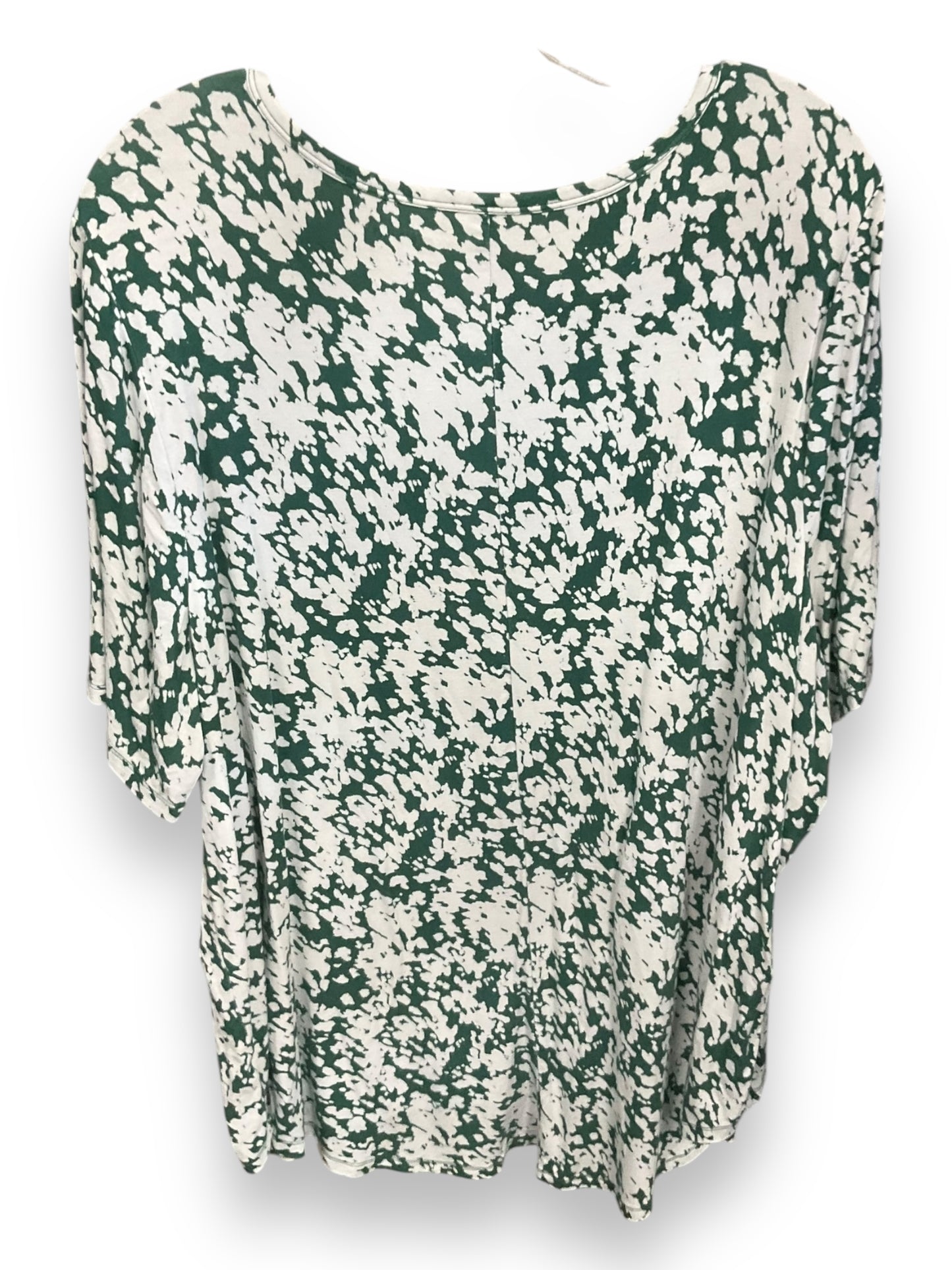 Top Short Sleeve Basic By Lane Bryant In Green & White, Size: 22