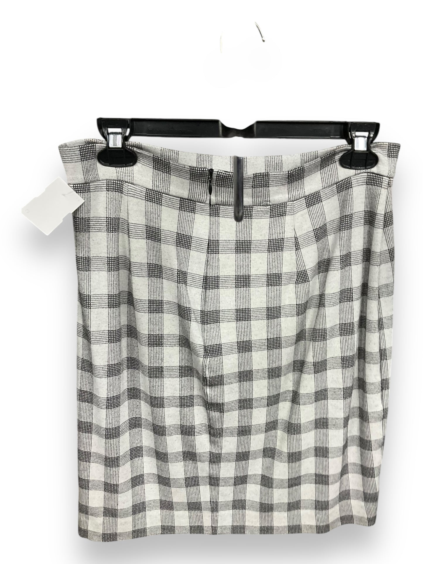 Skirt Midi By Cabi In Plaid Pattern, Size: 4