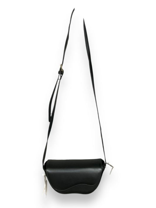 Crossbody By Clothes Mentor, Size: Medium