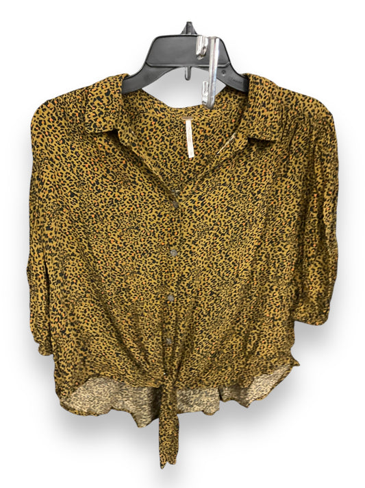 Top Short Sleeve By Free People In Leopard Print, Size: L