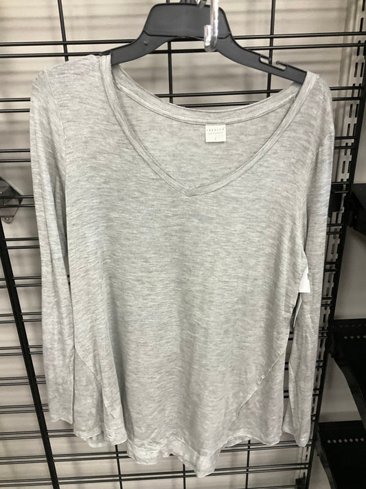 Top Long Sleeve Basic By Tresics In Grey, Size: L