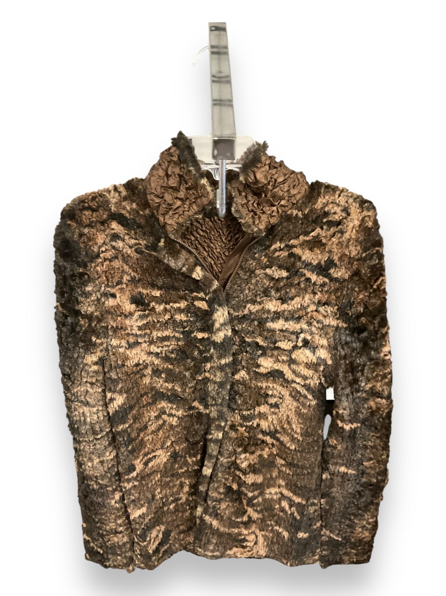 Jacket Faux Fur & Sherpa By Clothes Mentor In Animal Print, Size: M