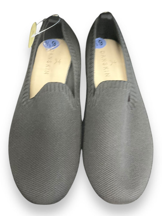 Shoes Flats By Danskin In Black, Size: 6.5