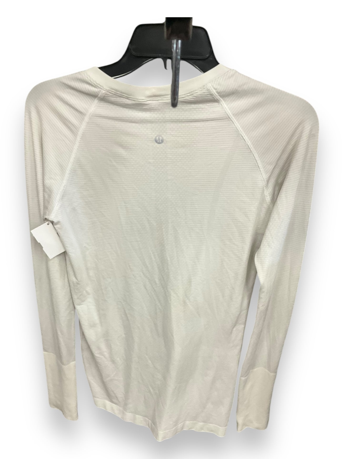 Athletic Top Long Sleeve Crewneck By Lululemon In White, Size: M