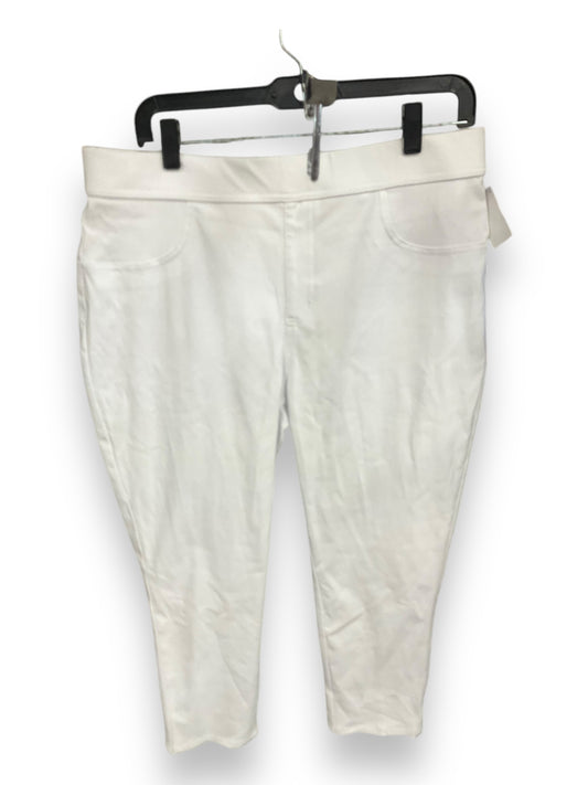 Capris By Time And Tru In White, Size: 20