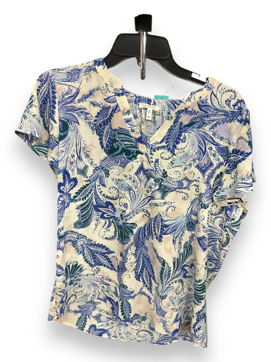 Top Short Sleeve By Maurices In Floral Print, Size: M