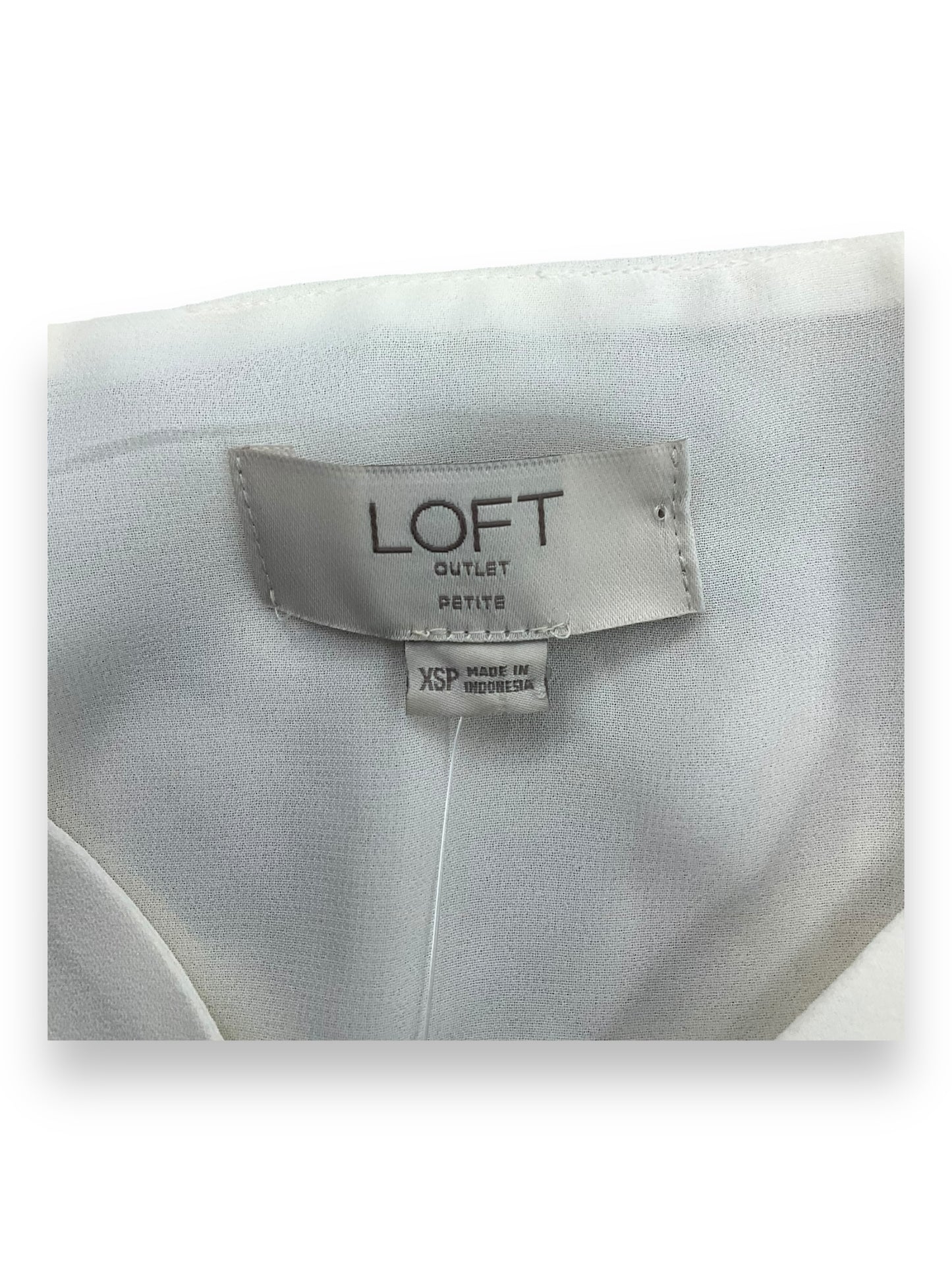 Top Sleeveless Basic By Loft In White, Size: Xsp