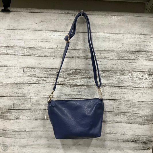 Crossbody By Clothes Mentor, Size: Small