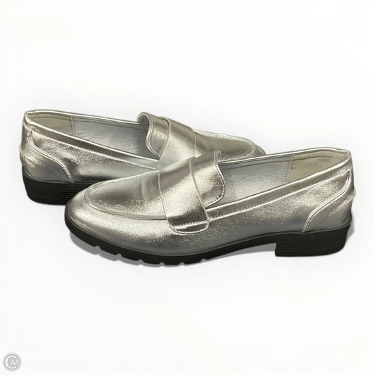 Shoes Flats By Kenneth Cole In Silver, Size: 8.5