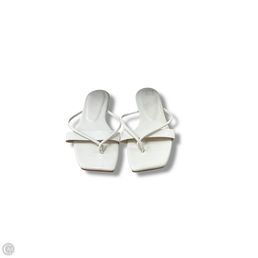 Sandals Flip Flops By Clothes Mentor In Cream, Size: 9