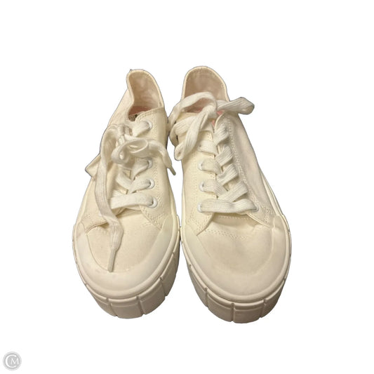 Shoes Sneakers By Clothes Mentor In White, Size: 8