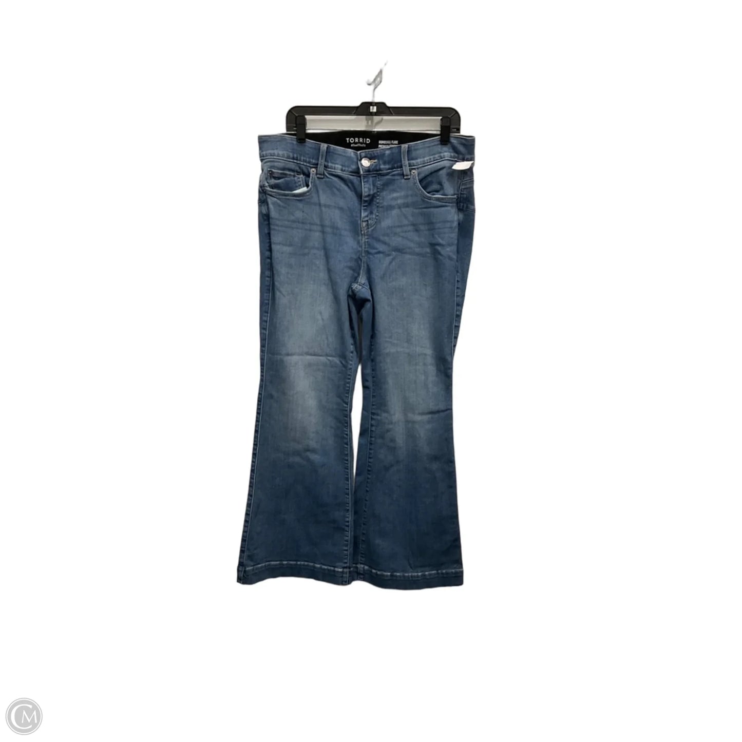 Jeans Flared By Torrid In Blue Denim, Size: 16