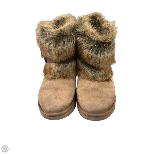 Boots Designer By Ugg In Brown, Size: 8