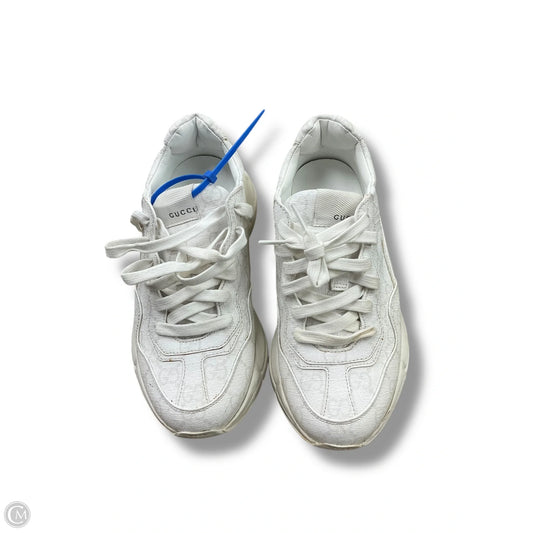 Shoes Luxury Designer By Gucci In White, Size: 5.5
