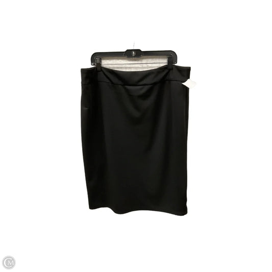 Skirt Midi By Clothes Mentor In Black, Size: 20