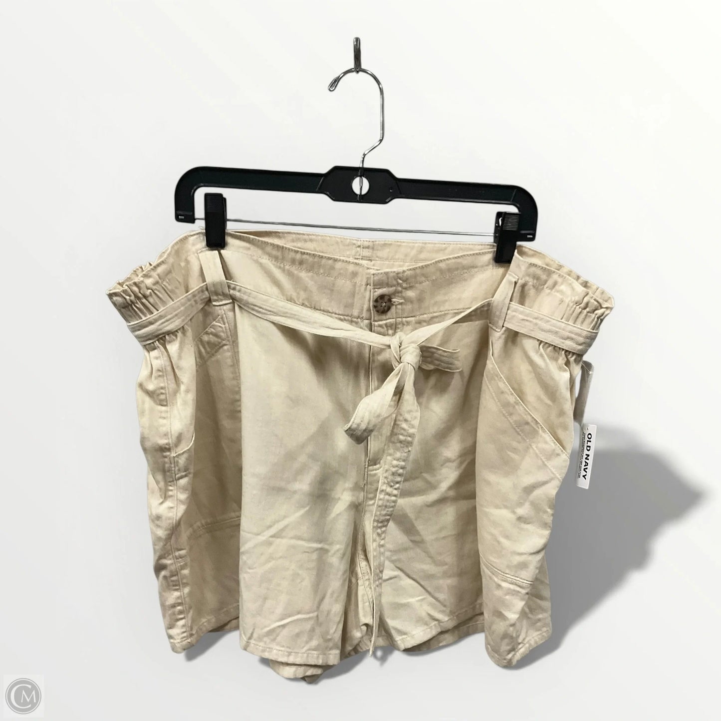 Shorts By Old Navy In Cream, Size: 16