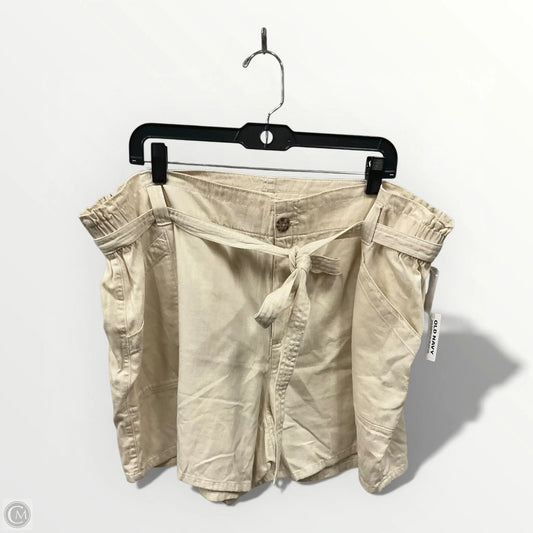 Shorts By Old Navy In Cream, Size: 16