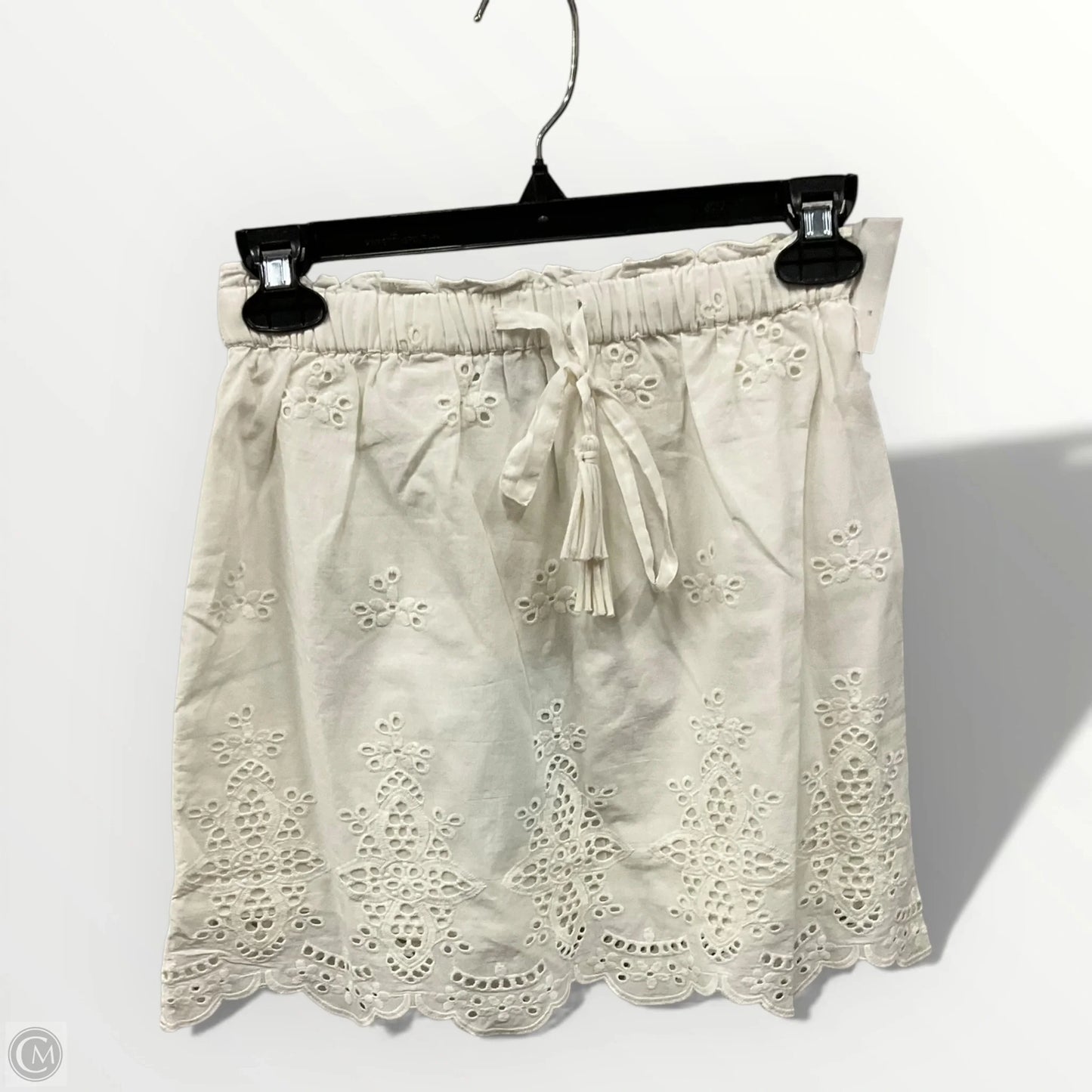 Skirt Mini & Short By Shore In White, Size: 2
