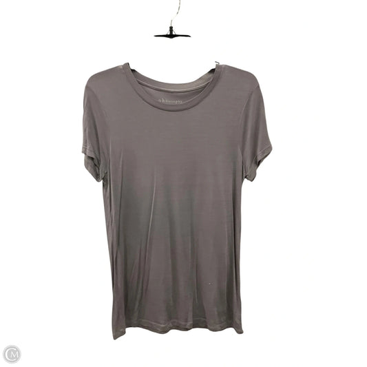 Top Short Sleeve By Philosophy In Grey, Size: M