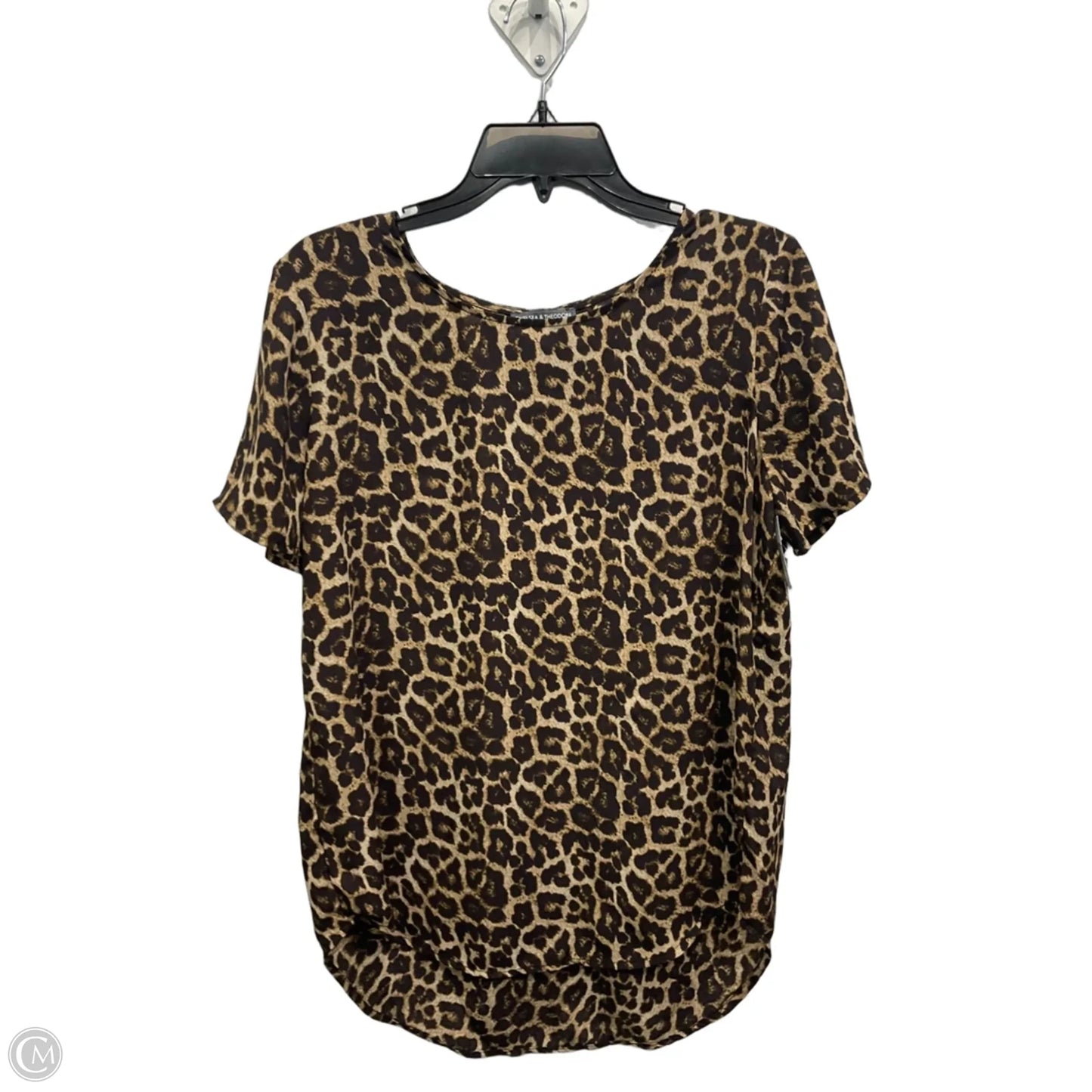 Top Short Sleeve By Chelsea And Theodore In Animal Print, Size: M