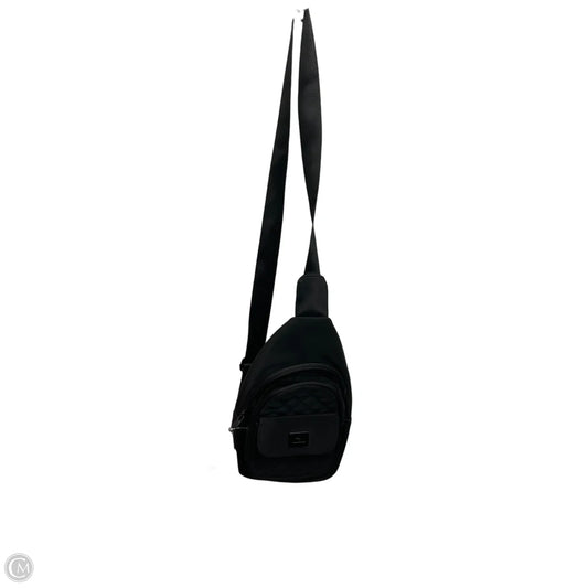 Crossbody By Clothes Mentor, Size: Medium