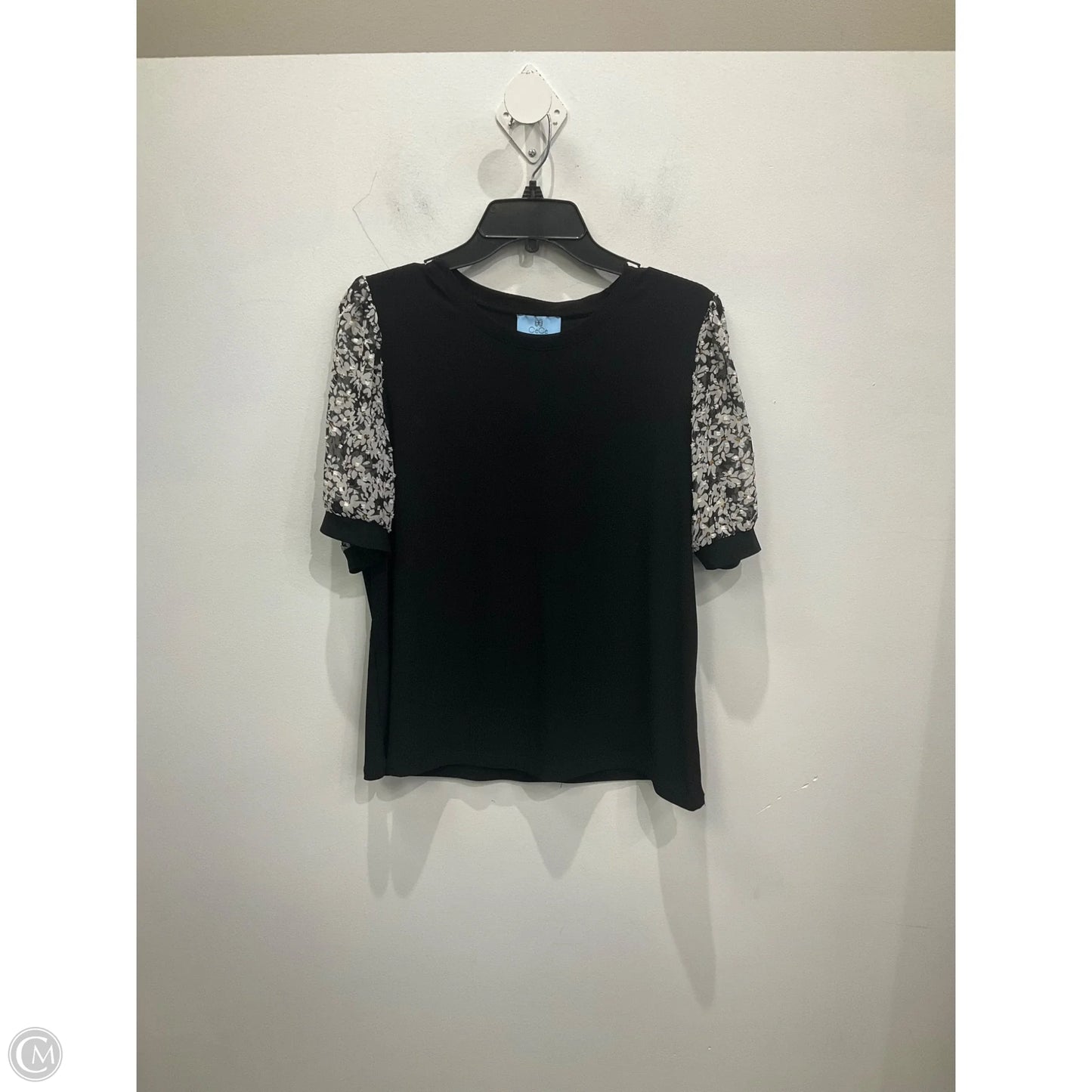 Top Short Sleeve By Cece In Black & White, Size: L