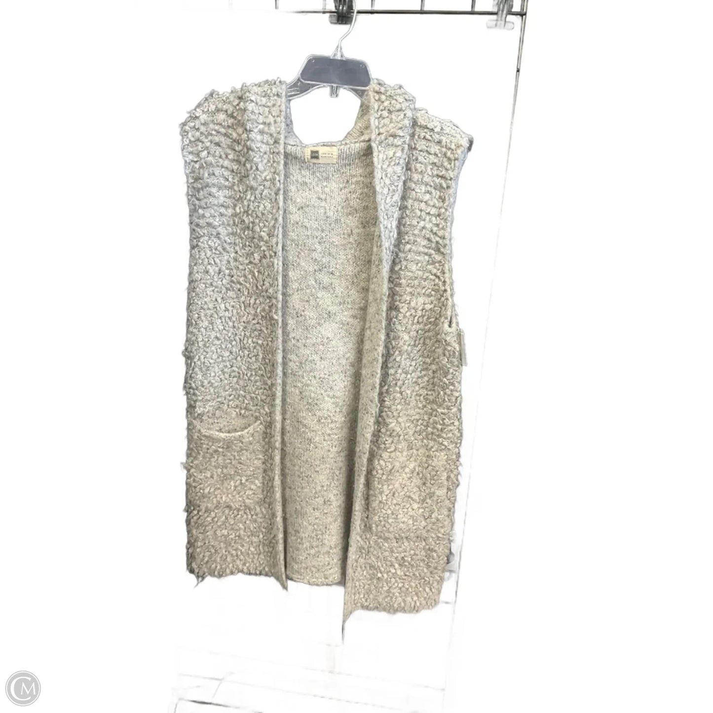 Vest Sweater By Clothes Mentor In Grey, Size: Osfm