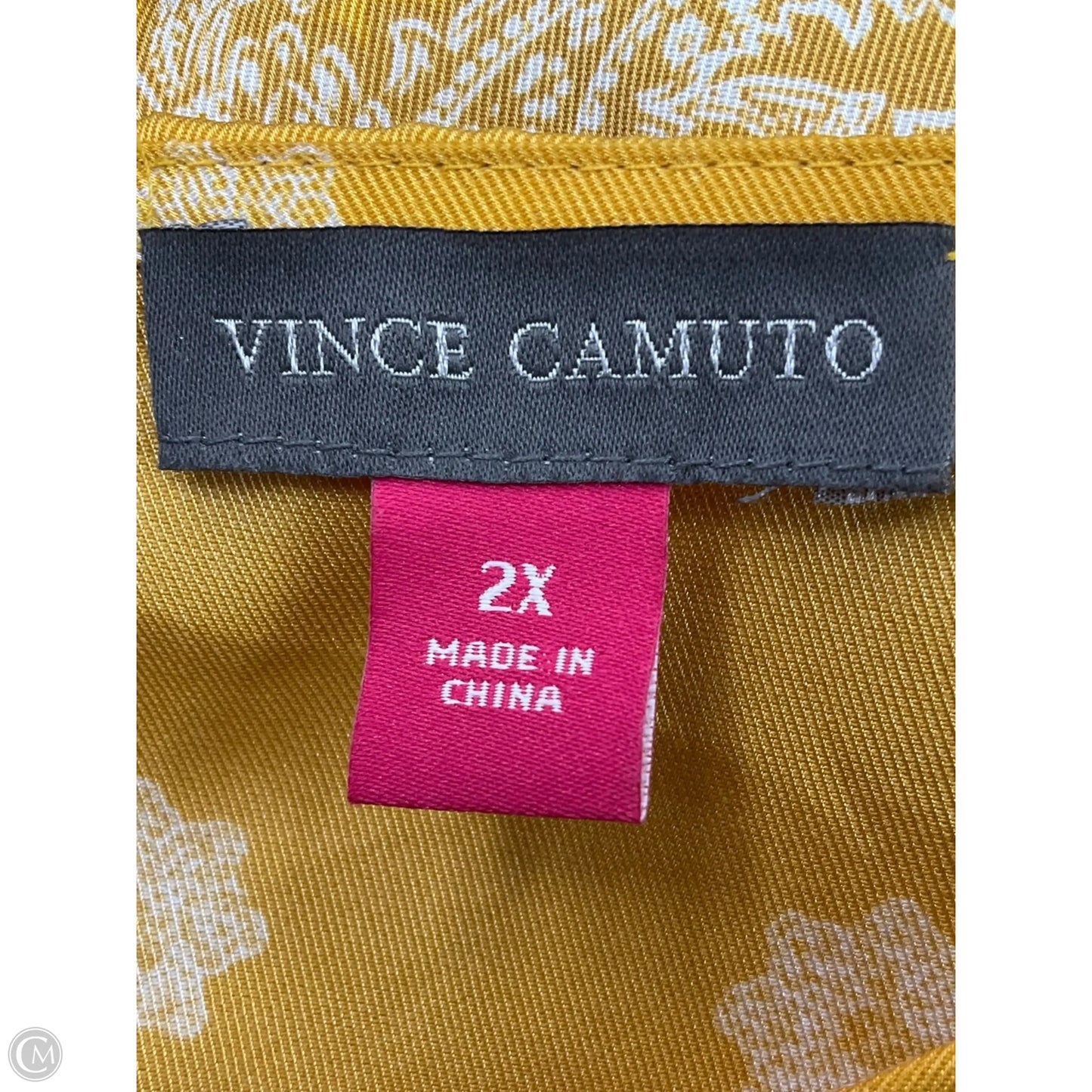 Top Short Sleeve By Vince Camuto In Yellow, Size: 2x