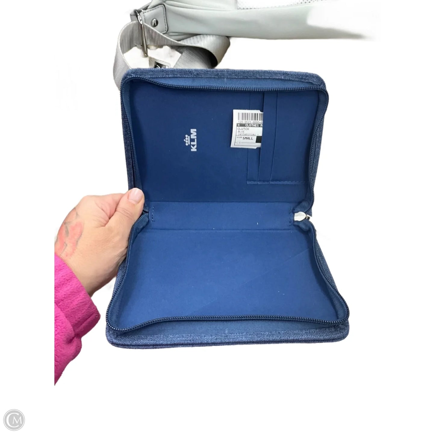 Clutch By Clothes Mentor, Size: Small