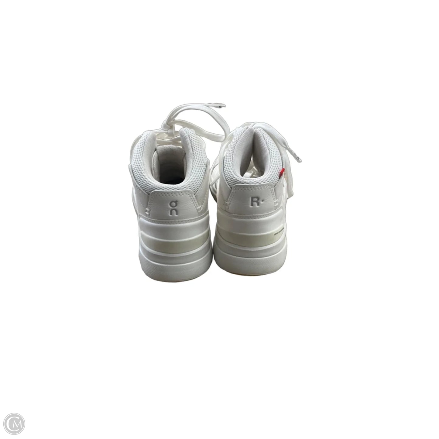 Shoes Sneakers By Clothes Mentor In White, Size: 7