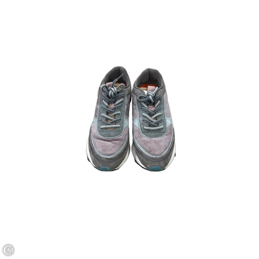 Shoes Athletic By Cmb In Multi-colored, Size: 6.5