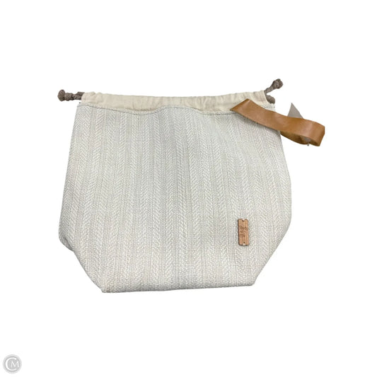 Wristlet By Clothes Mentor, Size: Large