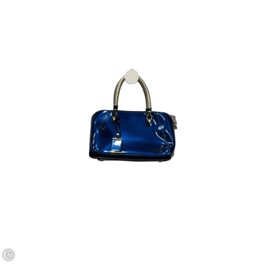 Crossbody By Clothes Mentor, Size: Medium