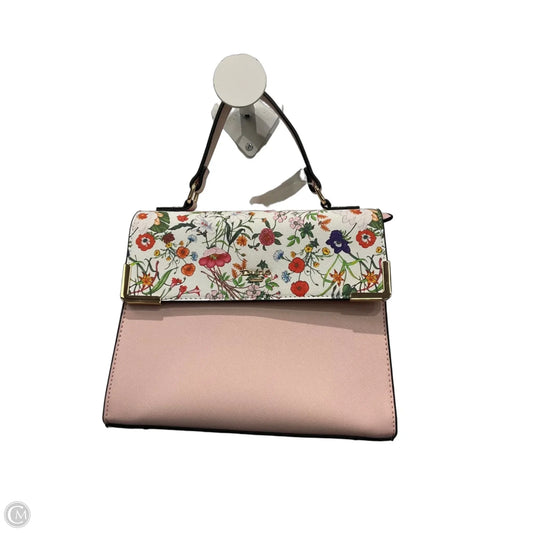 Crossbody By Clothes Mentor, Size: Medium
