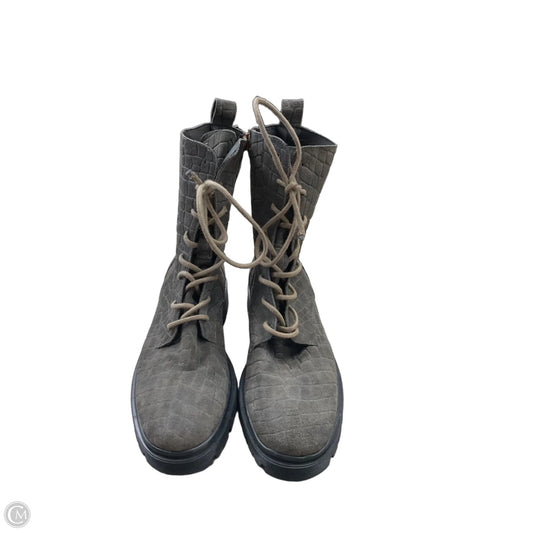 Boots Combat By Clothes Mentor In Taupe, Size: 8.5