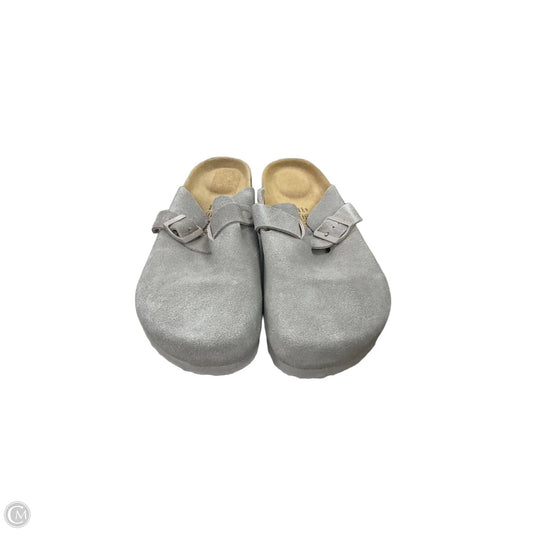Shoes Flats By Project Cloud In Taupe, Size: 9