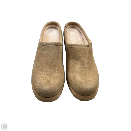 Shoes Flats By Bearpaw In Brown, Size: 8