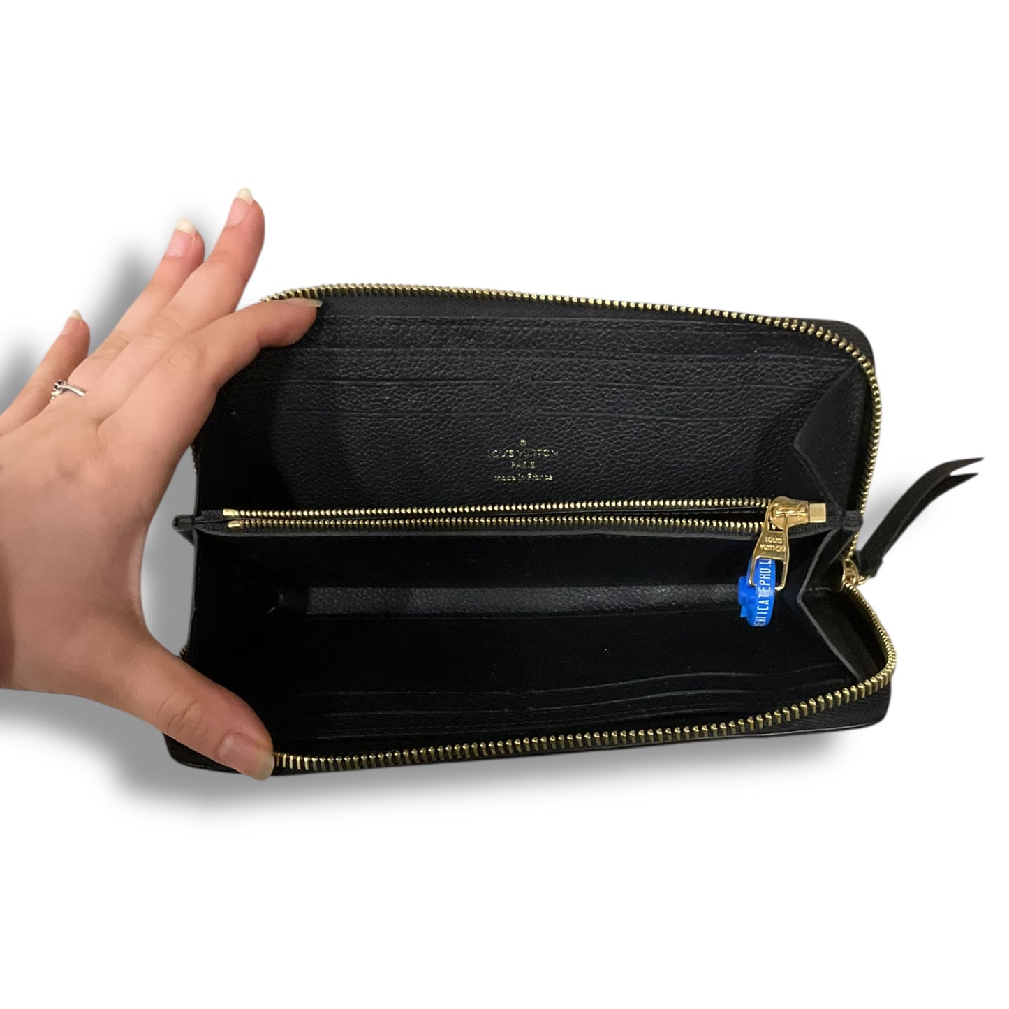 Wallet Luxury Designer By Louis Vuitton, Size: Medium