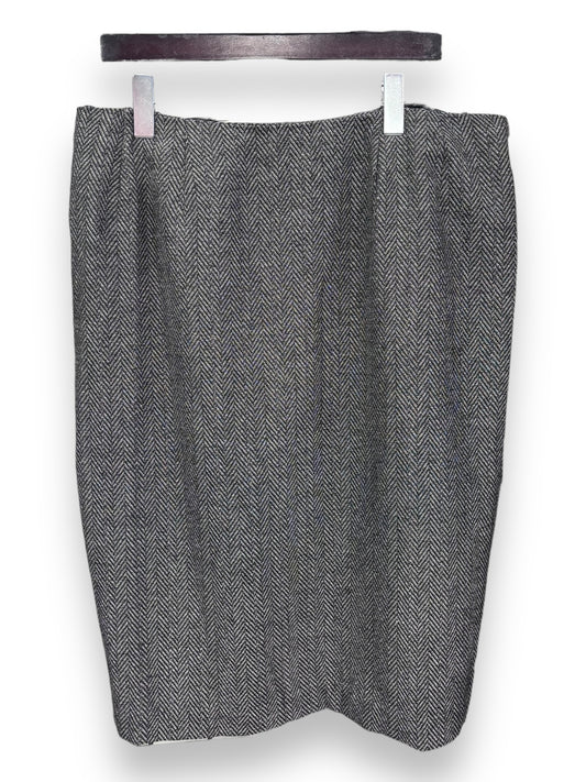 Skirt Midi By Larry Levine O  Size: 2x